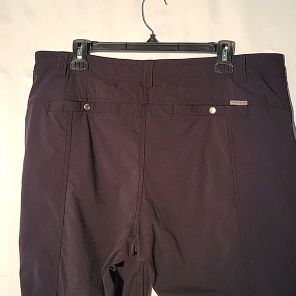 ROYAL ROBBINS Woman's Standard Fit Black Roll up Snap Capris, Size: 14 - Picture 10 of 13